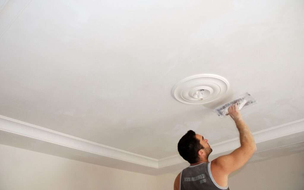 Cómo lograr acabados lisos y perfectos en cualquier tipo de muro: consejos de estuqueros para estuqueros